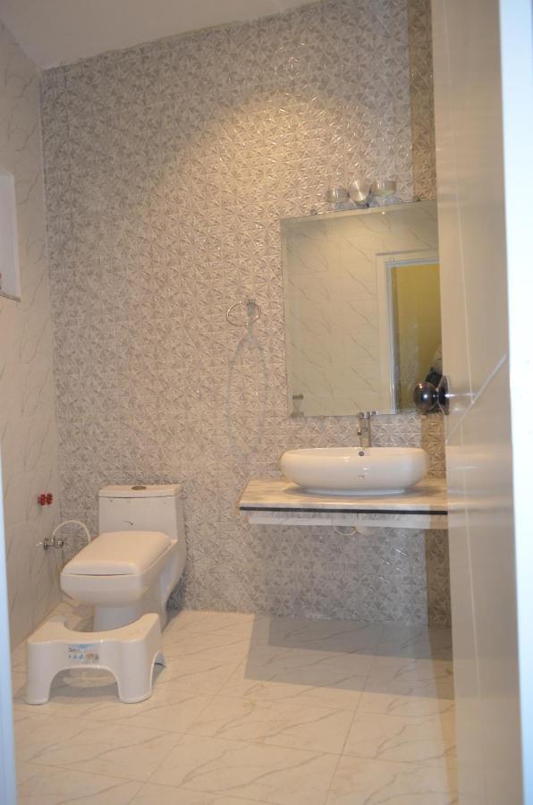 Aloche Apartments Murree Eksteriør bilde