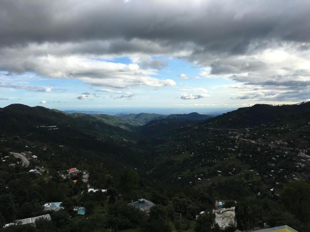 Aloche Apartments Murree Eksteriør bilde